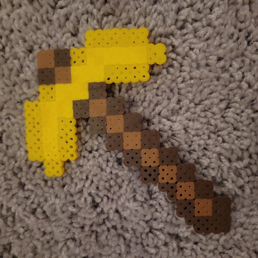 Pixel Art Hammer Bead Craft